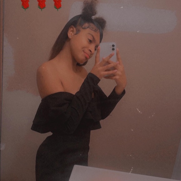 Meet your Posher, Nessiyah - Picture 1 of 1